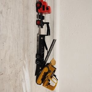 Auto Trucks 1957 Dodge 57 COE Cab Over Semi Red VINTAGE ERTL 1/64 SCALE DIECAST